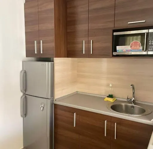 公寓 Lovely Private In Belelvedre