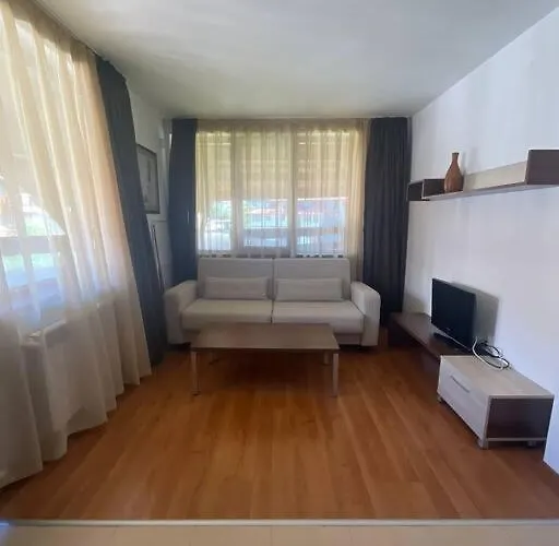 Lovely Private In Belelvedre *