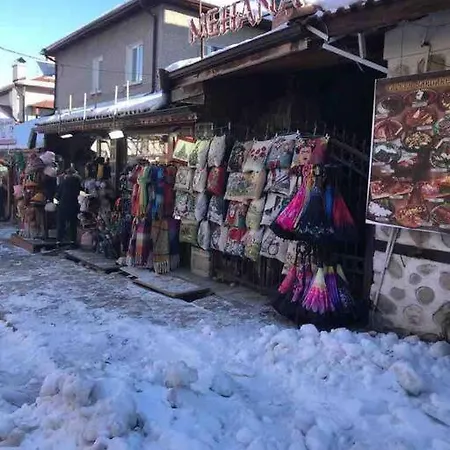 Lovely Private In Belelvedre Apartment